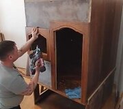 I&scaron; senos sekcijos gaminamas vaikų žaidimo namelis