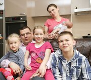 Monikos ir Lauryno Kasčiūnų &scaron;eima &ndash; &scaron;e&scaron;i mu&scaron;kietininkai