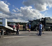 Avarija Radvili&scaron;kio rajone: lengvasis automobilis susidūrė su Lietuvos kariuomenės ma&scaron;ina 