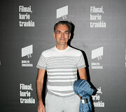 Filmo &bdquo;Medaus &scaron;alis&ldquo; peržiūra Valdovų rūmų kiemelyje