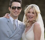 Kate Moss ir Jamie Hince'as (2011 m.)