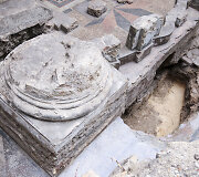 Vilniaus didžiosios sinagogos tyrimų vietoje pristatyti archeologiniai radiniai ir tyrimų rezultatai