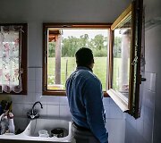 Sirų pabėgėliai Prancūzijos socialiniame būste