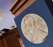 Nobelio apdovanojimų vertinimo komisija skelbia medicinos premijos laureatą