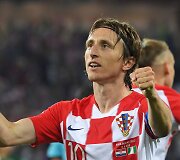 Luka Modričius pelnė antrą Kroatijos rinktinės įvartį rungtynėse su Nigerija.