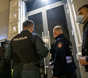 Paskutinis penktadienis prie&scaron; barų veiklos apribojimus