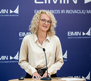 Au&scaron;rinė Armonaitė