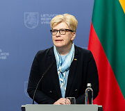 Ingridos &Scaron;imonytės ir Europos Komisijos nario Thierry Bretono spaudos konferencija