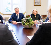 Gitanas Nausėda, Asta Skaisgirytė