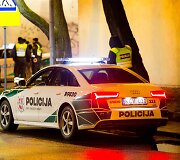 Reidas Vilniuje: nestojęs BMW, partrenktas pėsčiasis, neblaivūs vairuotojai.