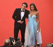 JAV aktorius Adrienas Brody su drauge Lara Lieto