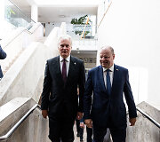 Gitanas Nausėda, Saulius Skvernelis