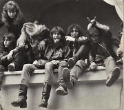 Grupė metalistų, sunkiojo metalo stiliaus muzikos gerbėjų, festivalyje &bdquo;Vilnius Punk-88&ldquo;. 1988 m. rugsėjo 1 d.