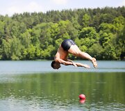 &Scaron;ilta vasaros pradžia vilniečių į paplūdimius dar nei&scaron;viliojo