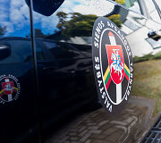 Pasieniečiams perduoti &bdquo;Toyota Land Cruiser&ldquo; visureigiai