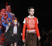 &bdquo;Charles Jeffrey Loverboy&ldquo; 2016 m. rudens-žiemos kolekcijos modelis