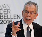 Alexander&rsquo;as Van der Bellenas
