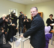 Saulius Skvernelis balsavo Seimo rinkimuose