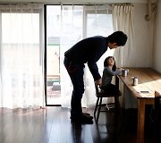 Minimalistinis japonų namų interjeras atspindi gyvenimo požiūrį &ndash; neturėti daugiau nei reikia