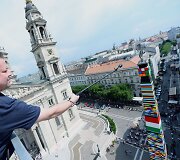 Vengrijoje pastatytas auk&scaron;čiausias &bdquo;Lego&ldquo; kaladėlių bok&scaron;tas. 