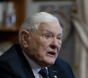 Valdas Adamkus