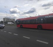 Autobuso manevrai Pilaitės prospekte