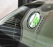 Naujasis &bdquo;&Scaron;koda&ldquo; automobilių pardavimo salonas