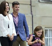 Danijos princas Frederikas su žmona princese Mary ir dukra princese Isabella