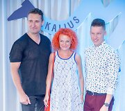 &bdquo;Makaliaus&ldquo; de&scaron;imtmečio &scaron;ventės akimirka
