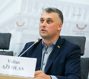 Valius Ąžuolas