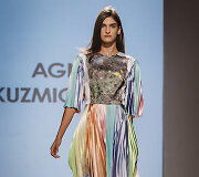 Agnės Kuzmickaitės 2018 m. pavasario ir vasaros kolekcijos modelis