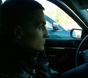 Jurik Sarelo prie BMW vairo