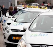 Naujųjų Vilniaus savivaldybės taksi automobilių pristatymas