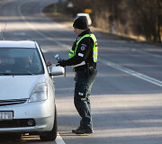 Rytinis kelių policijos reidas Ei&scaron;i&scaron;kių plente