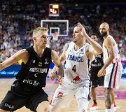 Nielsas Giffey, Thomas Heurtelis