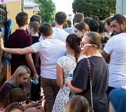 Žmonės prie Baltarusijos ambasados Vilniuje