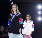 &bdquo;Emporio Armani&ldquo; 2018 m. pavasario ir vasaros kolekcijos modeliai