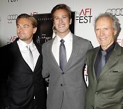 Leonardo DiCaprio (kairėje), Armie Hammeris (centre) ir Clintas Eastwoodas
