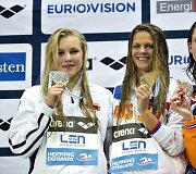 50 m plaukimo krūtine prizininkės Rūta Meilutytė, Yuliya Efimova ir Moniek Nijhuis