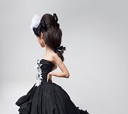 &bdquo;Giambattista Valli&ldquo; 2021 m. pavasario ir vasaros auk&scaron;tosios mados kolekcijos modelis