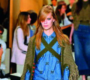 Sonios Rykiel 2015 m. pavasario-vasaros kolekcijos modelis