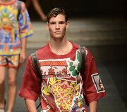 &bdquo;Dolce & Gabbana&ldquo; 2016 m. pavasario-vasaros kolekcijos modelis