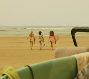Kolekcijos &bdquo;Love Stories Swimclub X H&M&ldquo; modeliai