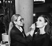 Makiažo tendencijos: nuo podiumo &ndash; į kasdienybę