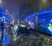 Avarija Vroclave &ndash; ma&scaron;ina trenkėsi į tramvajų