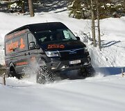 &bdquo;Man Truck & Bus&ldquo; pristatė naują važiuoklės galimybę &bdquo;TGE 3.180 4x4 Combi&ldquo;
