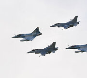 Prancūzų &bdquo;Mirage 2000&ldquo; ir danų F-16 ore vir&scaron; Zoknių