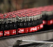 &bdquo;Coca Cola&ldquo;
