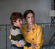 Anna Kendrick ir Joshua Satine'as filme &bdquo;Nedidelė paslauga&ldquo;