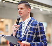 &bdquo;Vilnius Outlet&ldquo; ir modelių mokykla &bdquo;CatWalk&ldquo; surengė stilingą &bdquo;Back To School&ldquo; mados &scaron;ventę.
